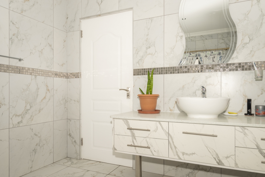 3 Bedroom Property for Sale in Country Club Western Cape